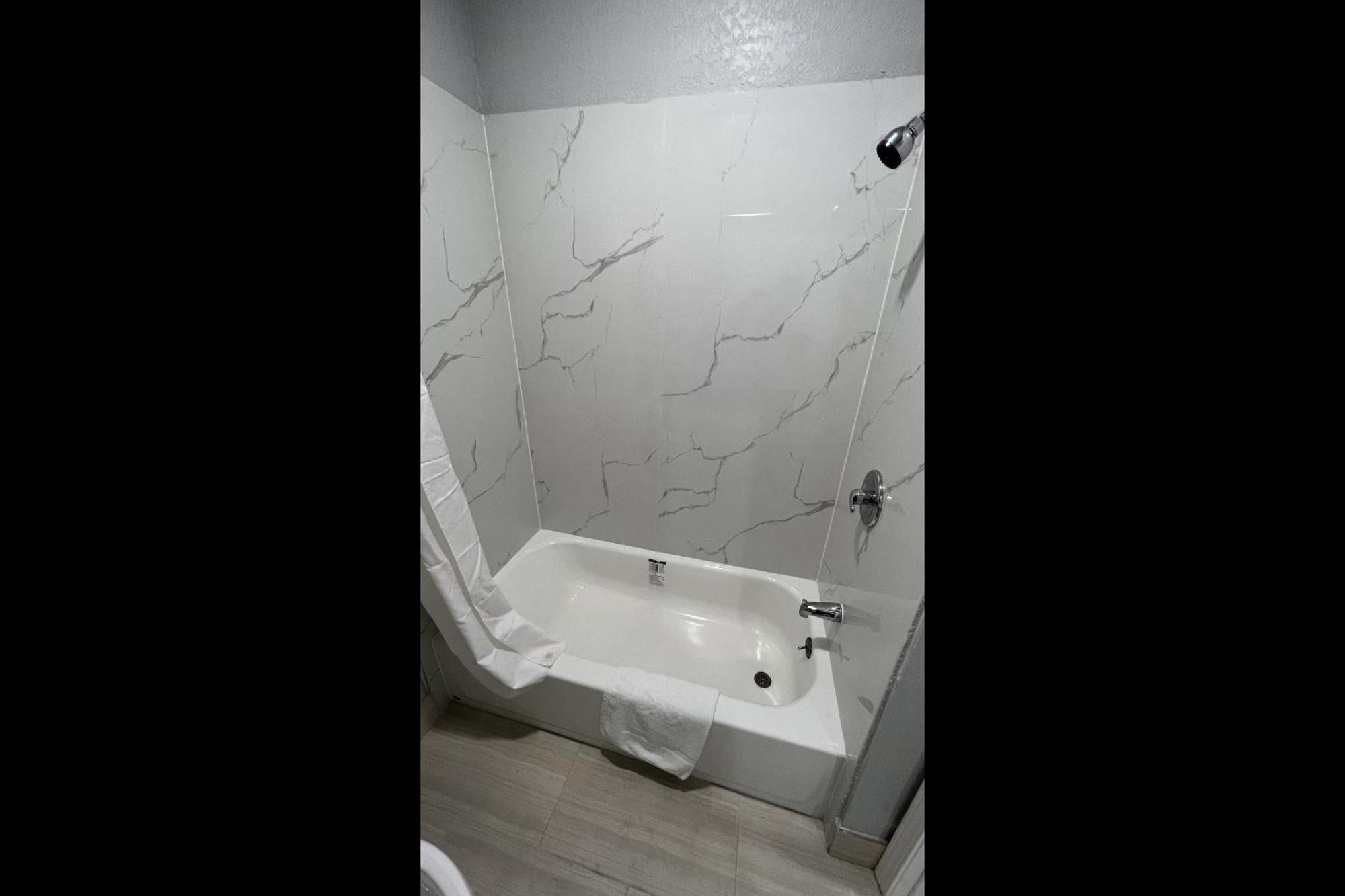 Kiwi Inn Willowbrook Hwy249 Louetta Экстерьер фото